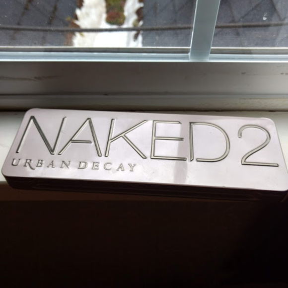 Urban Decay Naked 2 Palette - Picture 3 of 3